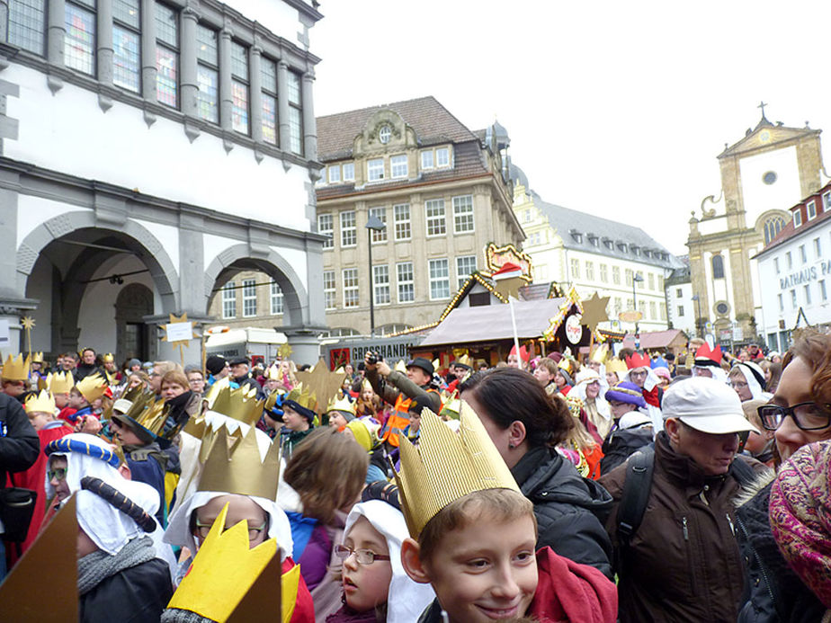 Bundesweite Eröffnung der Sternsingeraktion in Paderborn (Foto: Karl-Franz Thiede)